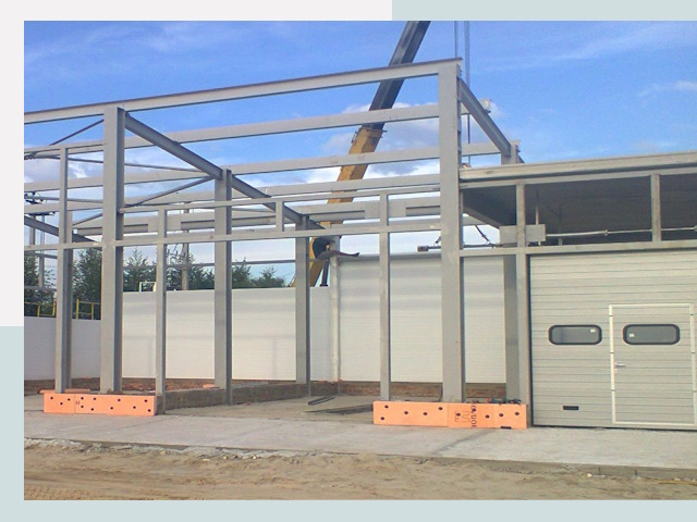 Строительство автосервисов от СтальСтрой-Слв по цене 640 руб.